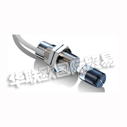 　　BAUMER磁式角度傳感器介紹：  　　高達(dá)360°轉(zhuǎn)角的絕對(duì)位置探測(cè)，分辨率高達(dá)0.09°。線性模擬輸出信號(hào)，無磨損、防污垢。  　　非接觸磁式角度傳感器測(cè)量轉(zhuǎn)角范圍可達(dá)360°分辨率高達(dá)0.09°，并且完全無磨損。